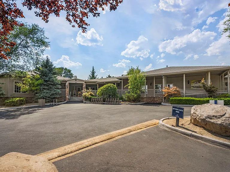 1459 Wolf Run Rd — Photo 2