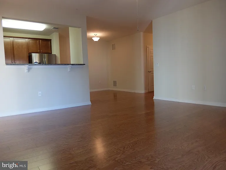 1132 Halifax Pl — Photo 11