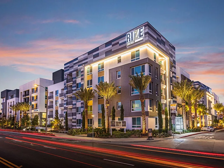 Rize Irvine — Photo 26