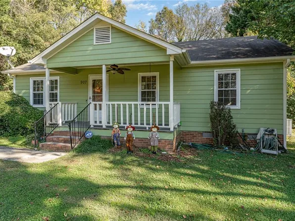 907 Bricker St, Greensboro, NC 27401