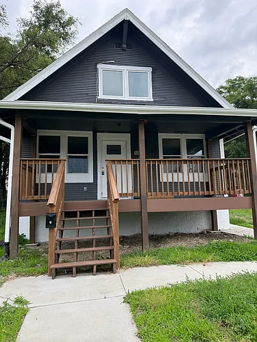 2914 Nicholas St Photo 1