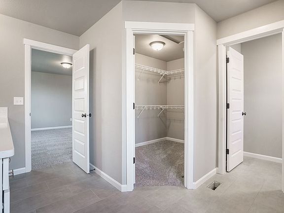 4th image of 8263 Lennox St