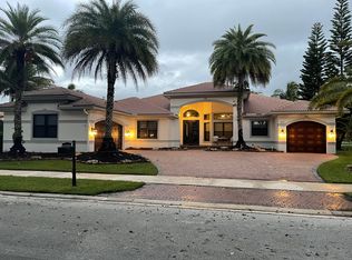 15157 SW 41st St, Davie, FL 33331