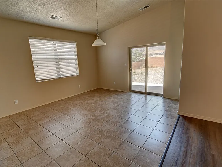 1820 Camino Rustica SW — Photo 3