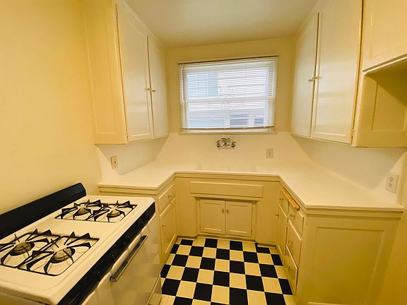 3rd image of 5880 W 8th St #807-04