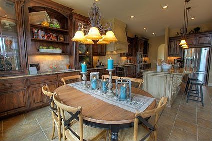 The Kenwood Breakfast Room