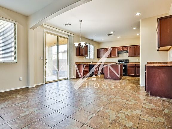 4th image of 42556 W Capistrano Dr