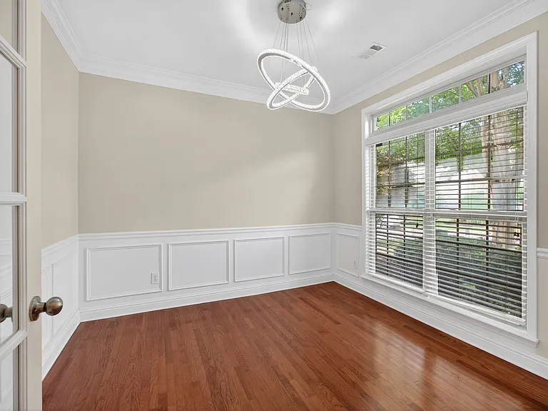 2935 Whitfield Ave — Photo 43