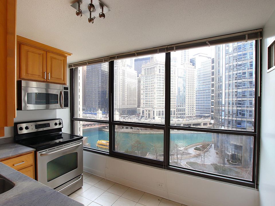 1st image of 405 N Wabash Ave Unit 406