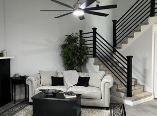 3336 Fox Trace Rd, Lexington, KY 40515