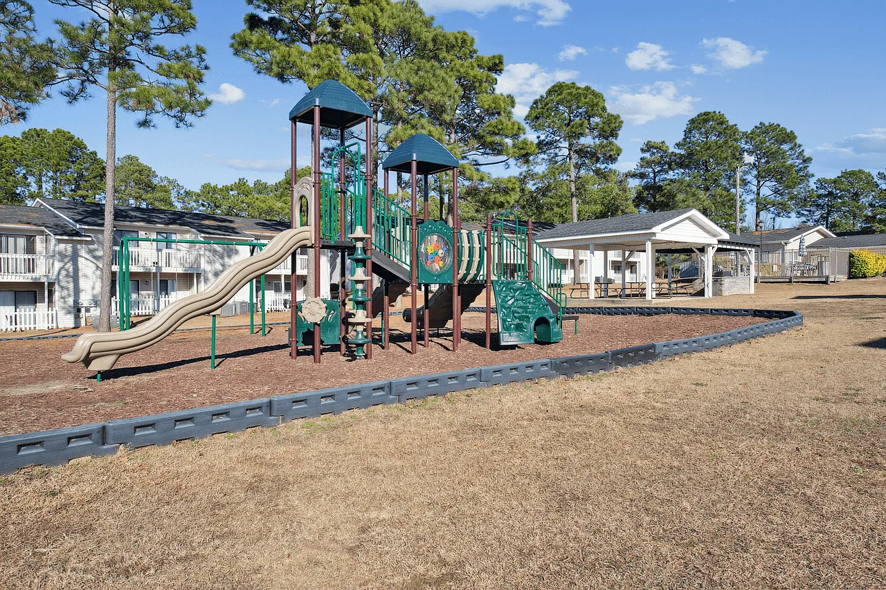 Patriot Point Apartment Homes — Photo 3