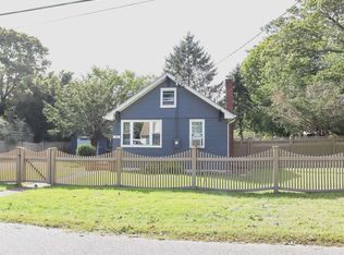 112 Huguenot Dr, Mastic Beach, NY 11951