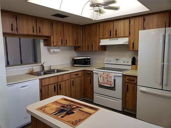 5th image of 820 Patricia Ave APT 104
