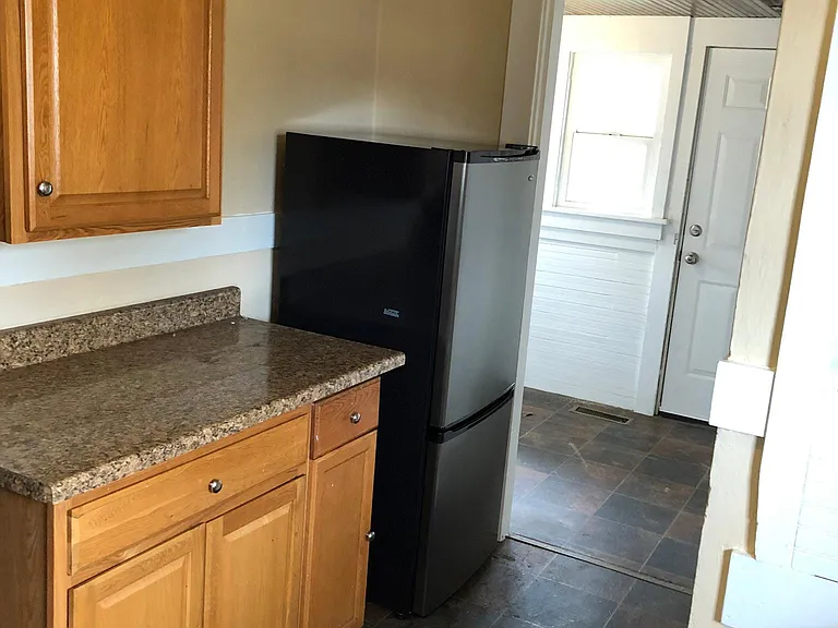 810 Cascade St — Photo 5