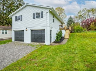 504 17th St NW, Barberton, OH 44203