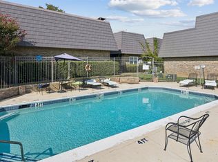 207 E Harwood Rd APT 14, Euless, TX 76039