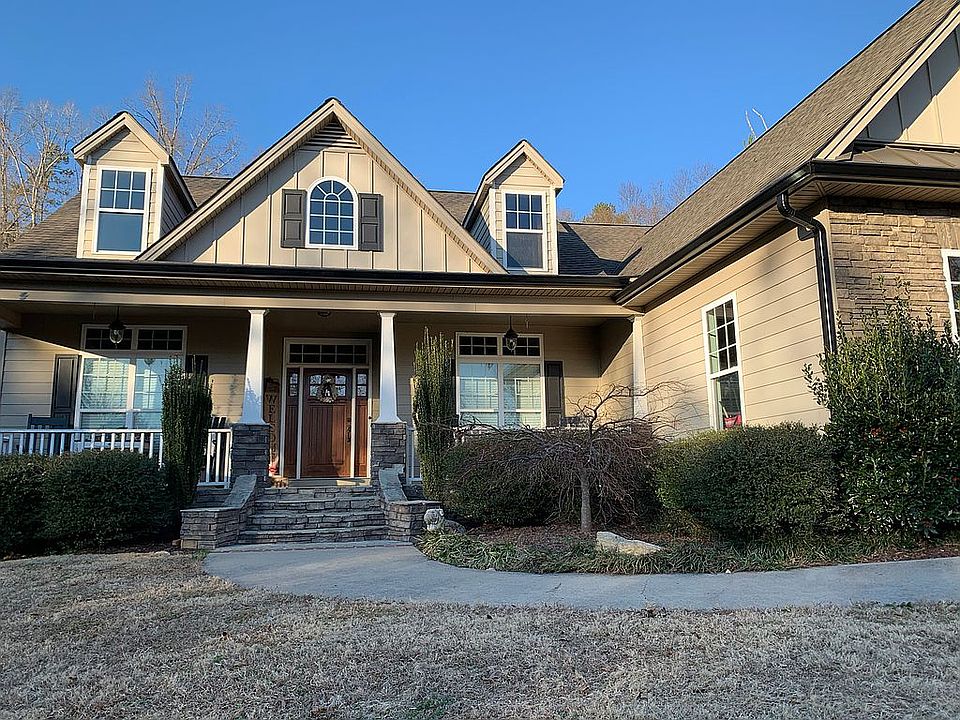 Craftsman Style Home on 3.52