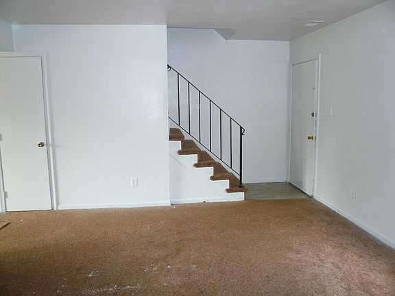 3rd image of 3453 Crimson Holly Ln
