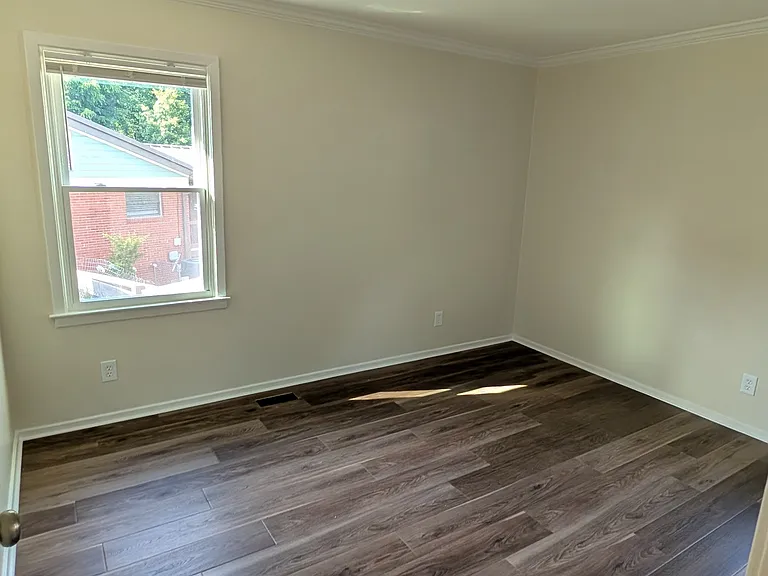 622 Northcrest Dr — Photo 7