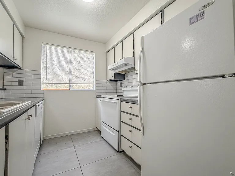 20421 28th Ave W #C — Photo 3
