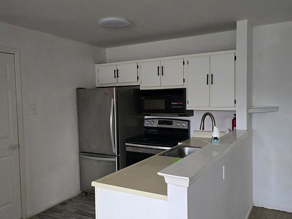 4th image of 107 Chatfield Dr