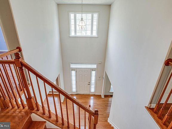 3rd image of 6122 Salisbury Dr