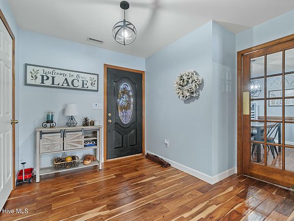 4th image of 106 Ashley Drive