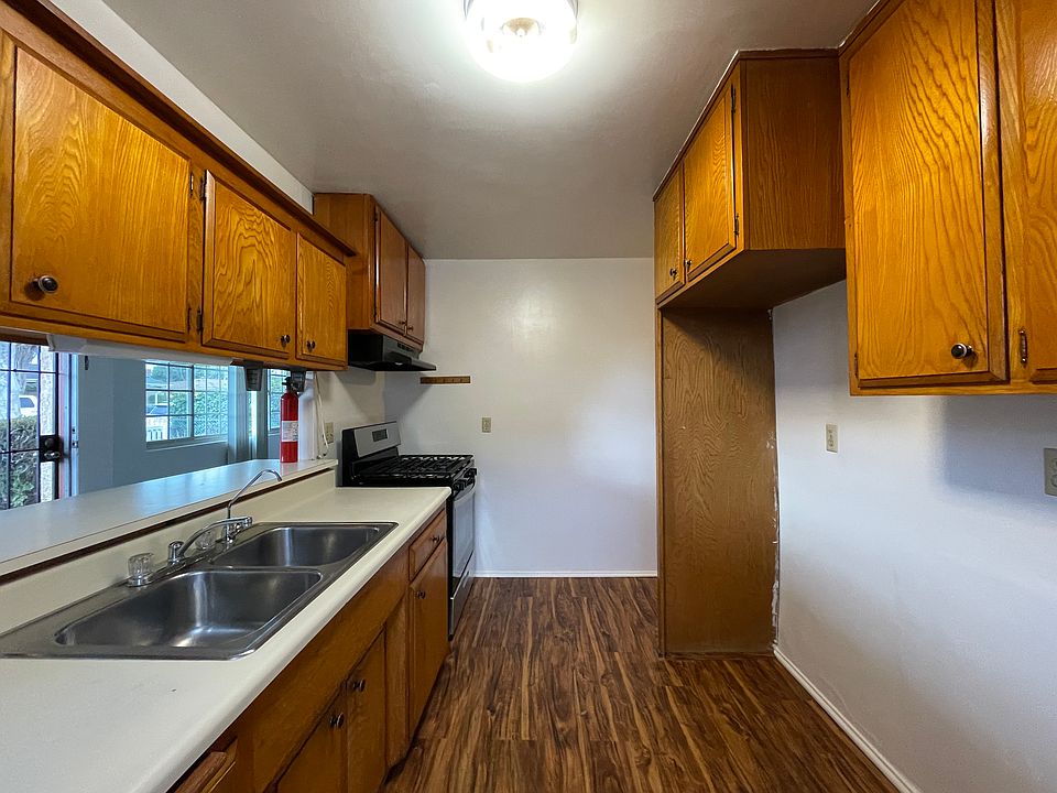1st image of 747 N Philadelphia St APT A