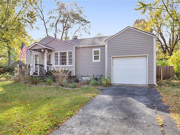 2nd image of 9839 Plymouth Ln
