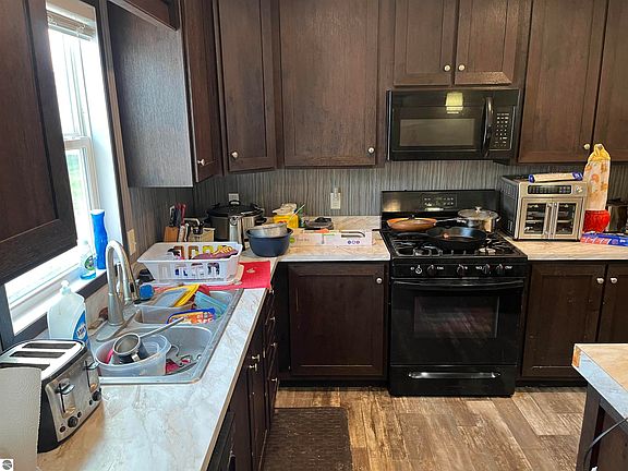 3rd image of 1012 Union Ct Lot 12