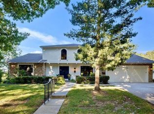 10324 Mohawk Rd, Leawood, KS 66206