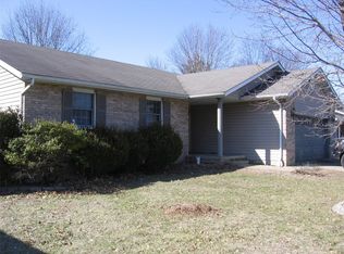20 Sunbeam Dr, Highland, IL 62249
