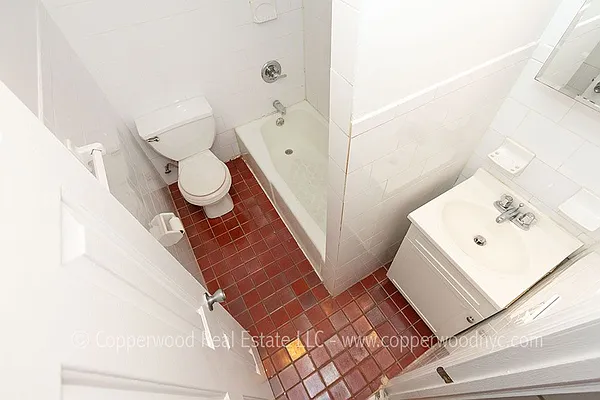 Rented by Copperwood Real Estate | media 9