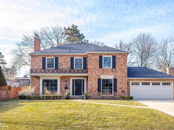 641 N Oxford Rd, Grosse Pointe Woods, MI 48236