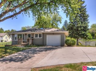 3061 S 45th St, Omaha, NE 68106