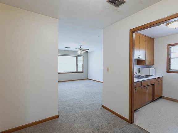 3rd image of 1220 S 22nd St #1X1A