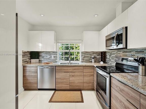 5th image of 14540 SW 142nd Court Cir S