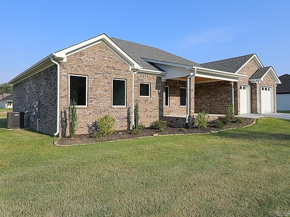 2nd image of 1272 Essex Dr