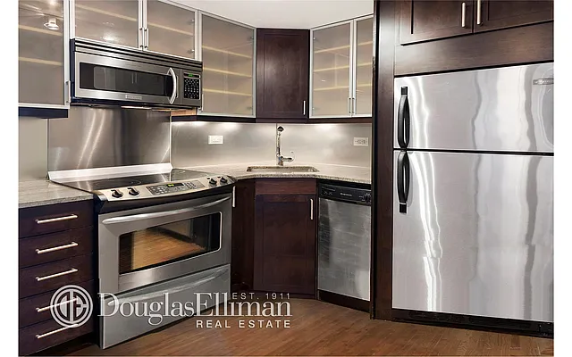 Rented by Douglas Elliman | media 15