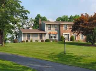 21 Ivan Rd, Columbia, NJ 07832