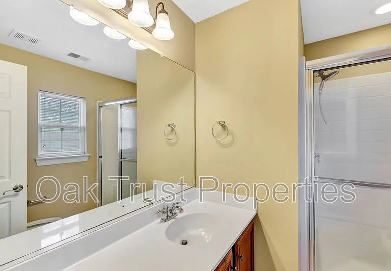 126 Tuscany Ct — Photo 19