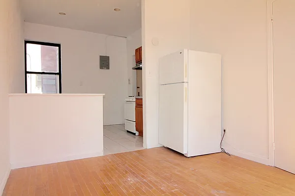 Rented by J Misrahi Realty Corp | media 7