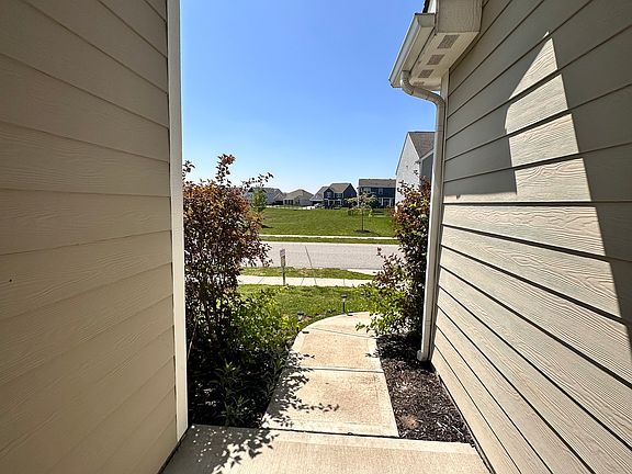 4th image of 6162 Crabapple Dr