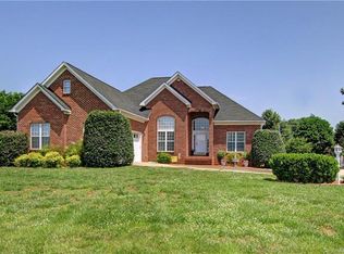 120 Westview Ln, Statesville, NC 28625