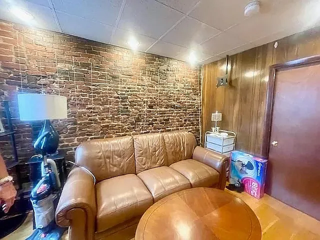 19 Margaret St #1 — Photo 8