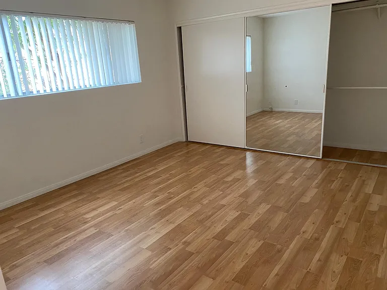 1728 Montana Ave #19 — Photo 5