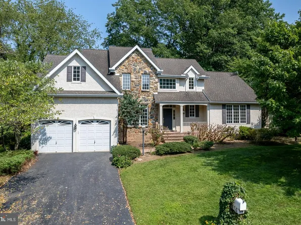 414 Hessian Dr, Kennett Square, PA 19348