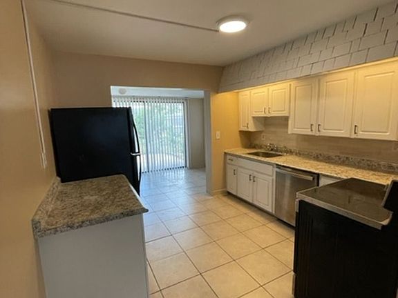 5th image of 53 Alamanda Dr