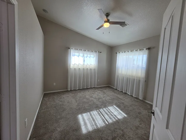 10667 E 34th Pl — Photo 14