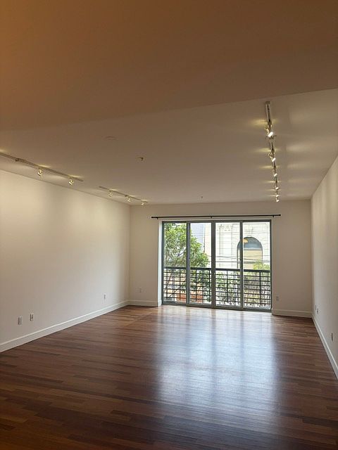 1st image of 741 Clement St APT 202